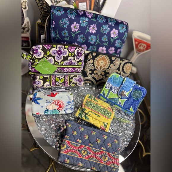 Vera Bradley 8pc resellers bundle - Picture 10 of 12